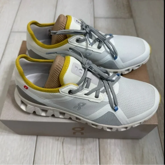 On Cloud X 3 AD Sneaker Ice Ultramarine Women's Size 8 - Picture 3 of 8